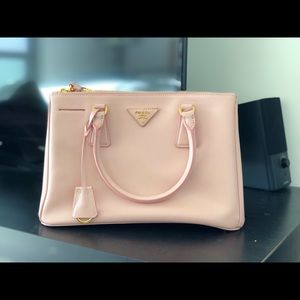 Prada galleria small